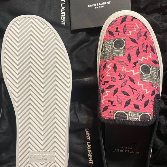 Saint Laurent - Picture 5 of 6